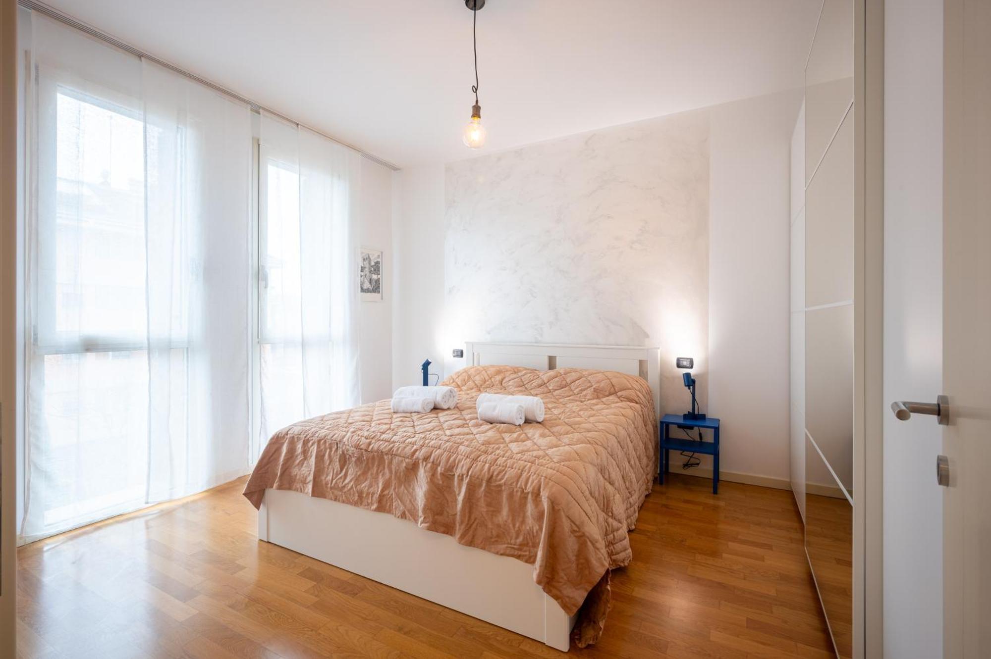 Balcony Bliss! Elegant Residency * Parma